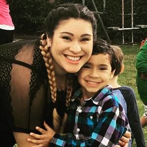 Meet your Posher, Nicole